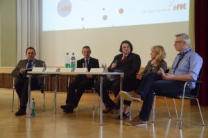 Podiumsdiskussion: “Digitalisierung der Politik – aus wissenschaftlicher und aus praktischer Perspektive“